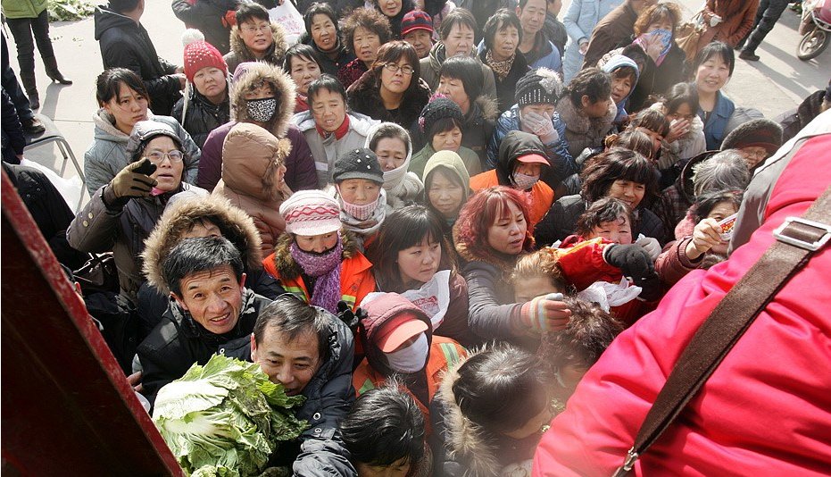 某社区人口为_某天成为公主图片(2)