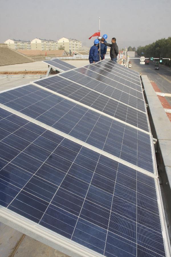 多块太阳能板怎么安装 39245_2618930_315015.jpg