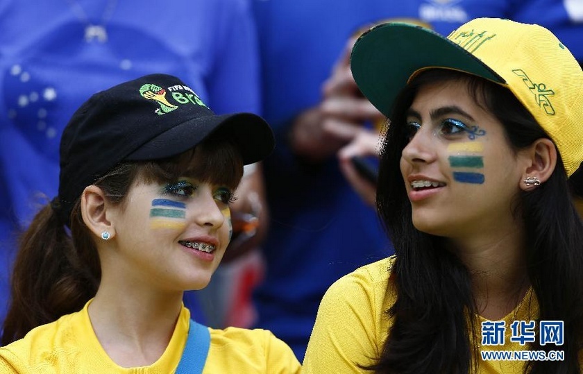 请各位站在足球的角度谈一谈对国家队以及对陈