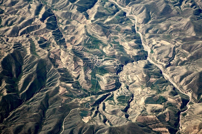 黄土高原地区人口外迁_黄土高原地区地图
