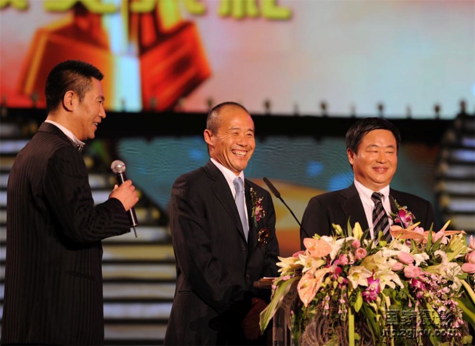 我爷爷当兵时退伍的档案丢了,当时他从兖州91