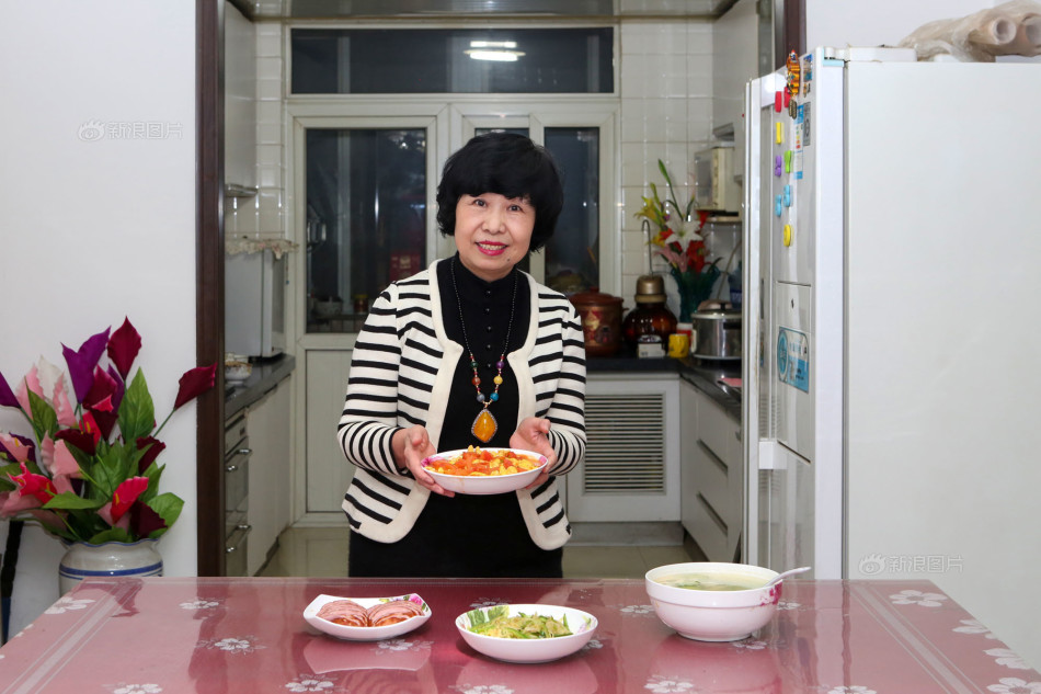 宋茜的爸妈是做什么工作的