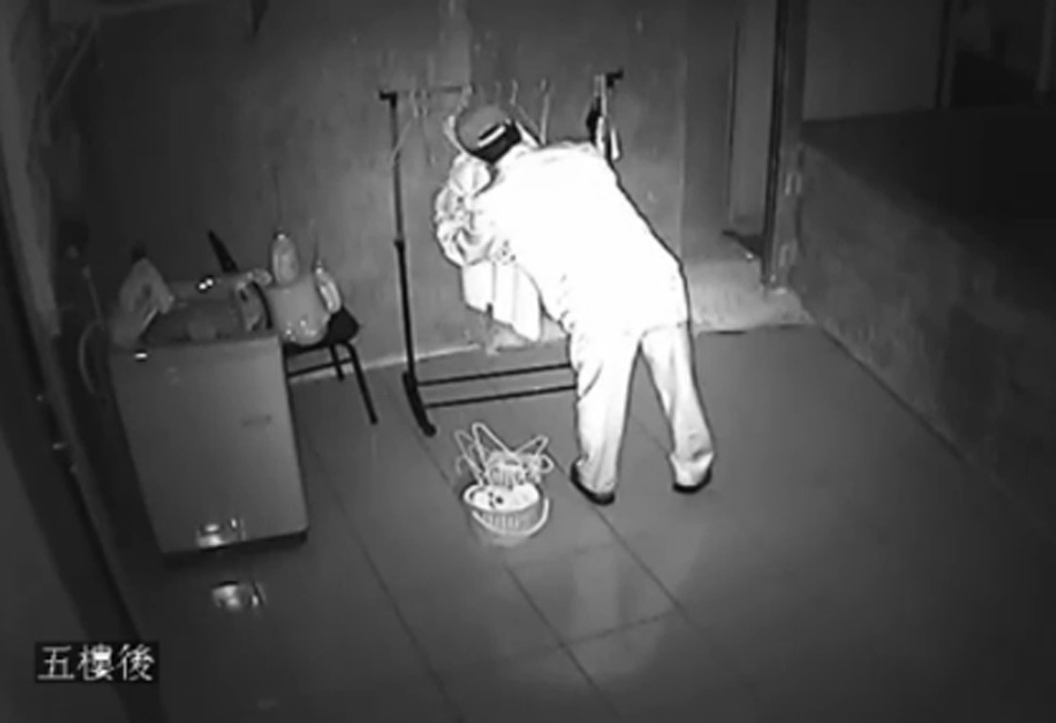 男内衣裤视频_关晓彤内衣裤视频