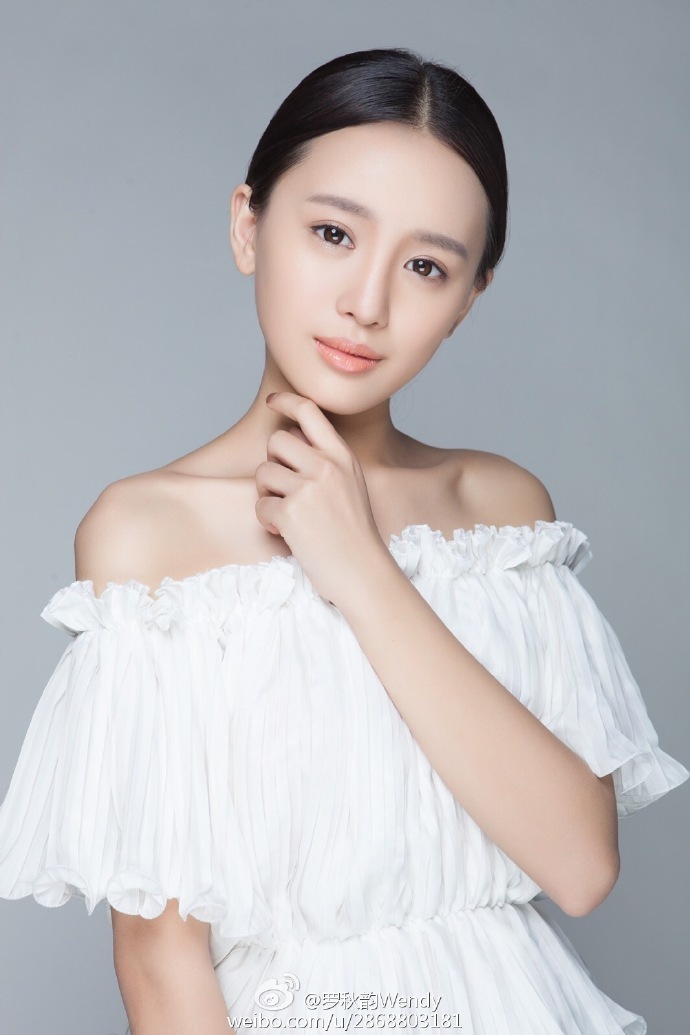 罗秋韵是位<em>重庆妹子</em>,<em>性格</em>开朗 川外校花清纯美