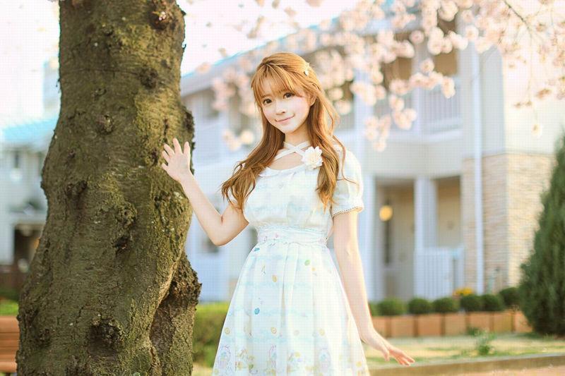 侯茗瑄就读于中国传媒大学播音主持专业,中传