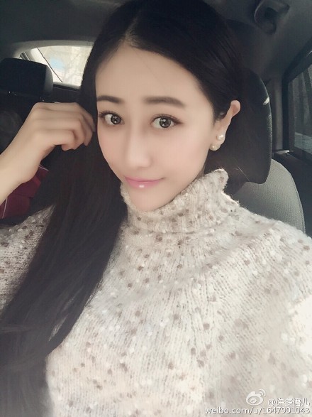 美女教师大长腿许多语儿 - 美女 - hot023.com