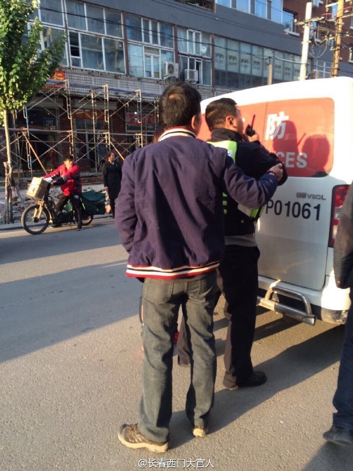 南宁街头聚众斗殴图片