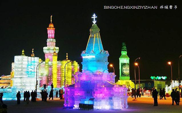 哈尔滨冰雪大世界是怎么建成的 组图探秘采冰与建筑现场