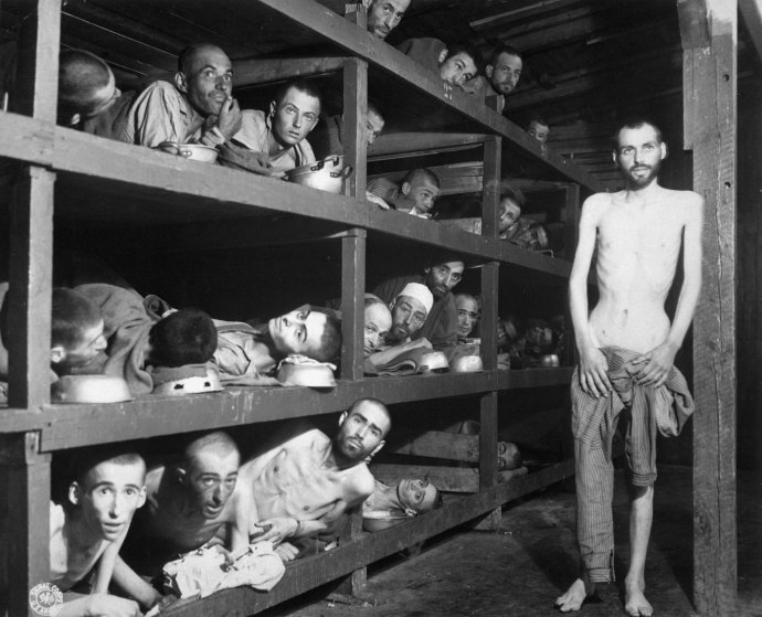 布痕瓦尔德集中营的囚犯(1945年4月）