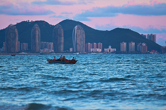 三亚的人口多嘛_三亚风景图片