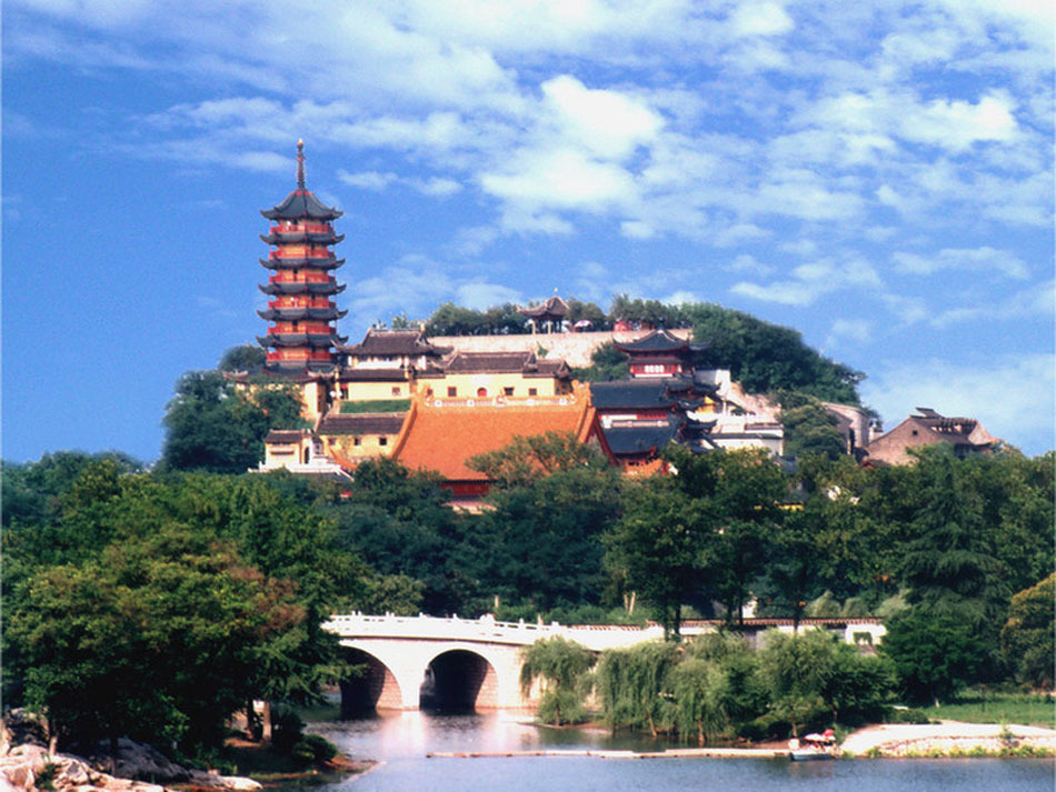 镇江市经济总量全国排名_全国一等奖手抄报(2)