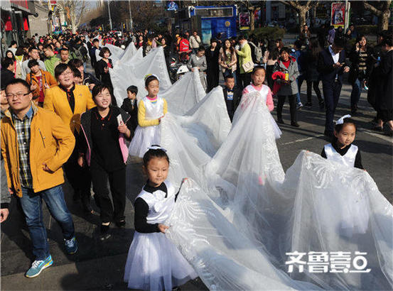 梦见挑婚纱是什么意思_梦见养猪是什么意思(3)
