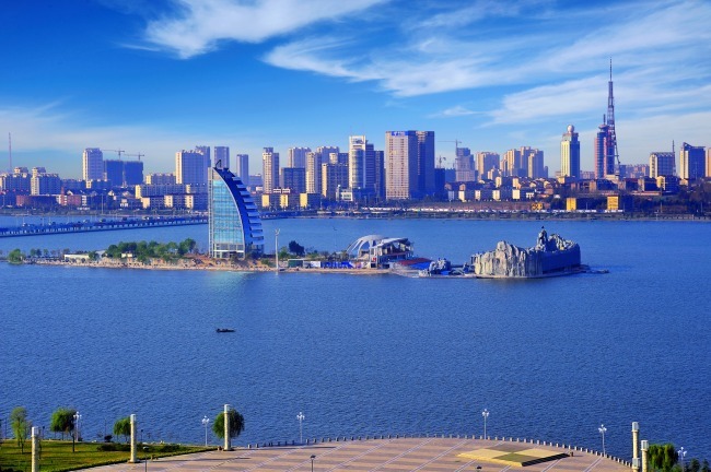 超千万人口城市_6 7月中国住宅均价前10城市