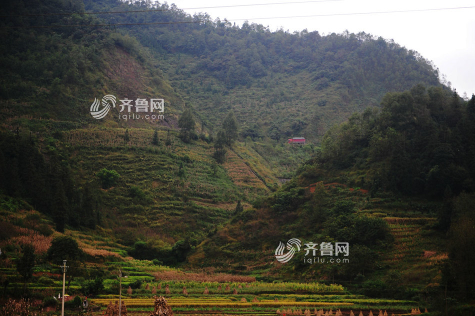 兴义威舍镇人口_兴义威舍镇全景(2)