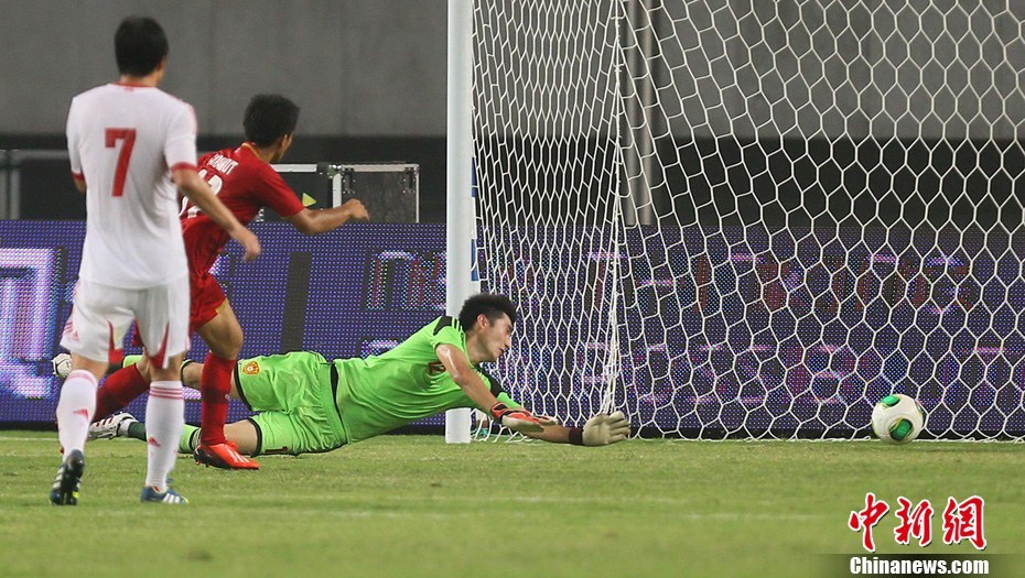 6月15日,国足在安徽合肥奥体中心和泰国队进行