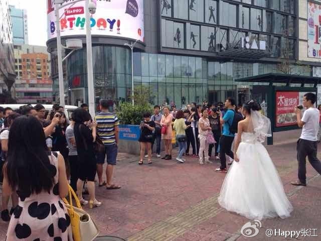 深圳东门婚纱街_深圳东门美食街图片(2)
