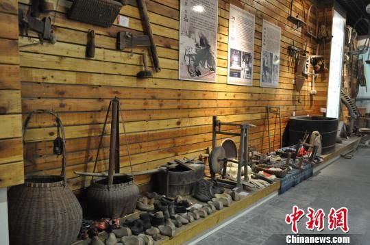 收藏老物件的人 63222_430556_369864.jpg