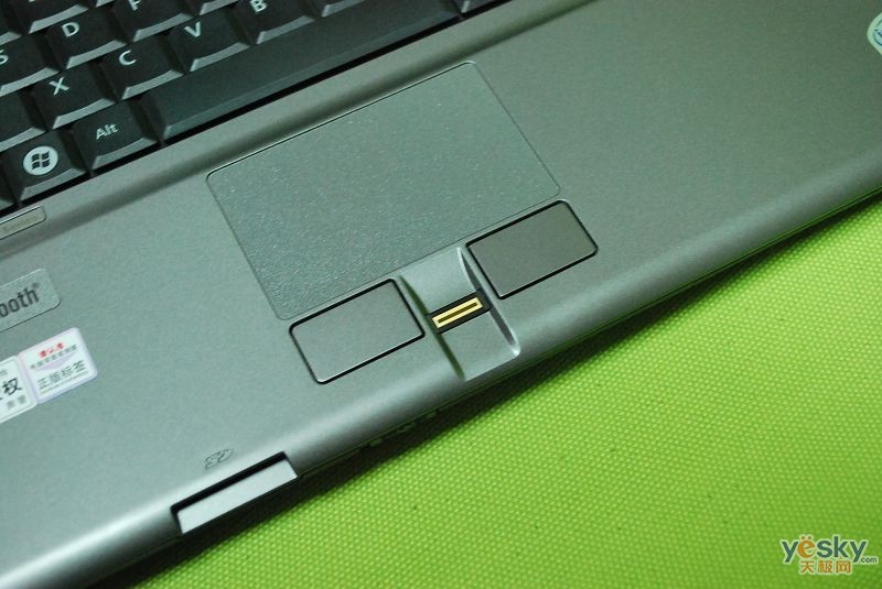 富士通 p8010