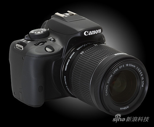 佳能相机700D，专业摄影的新里程碑