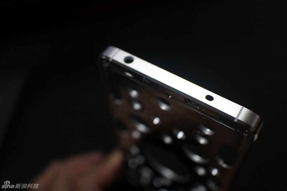 [图]小米手机4发布会纪念品实拍_Xiaomi 小米科
