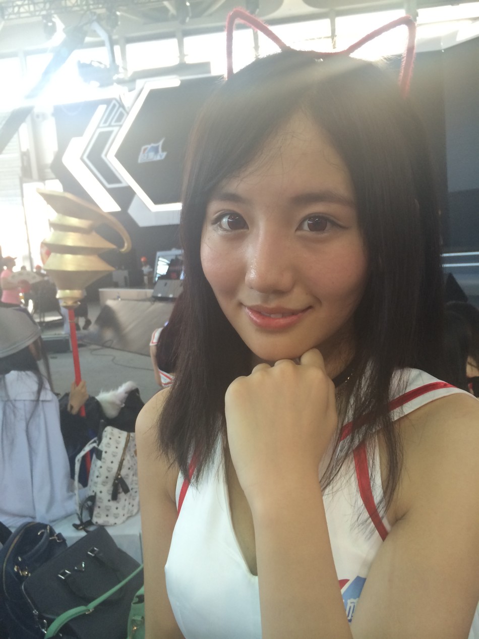 96年出生的女生,2016年高考失利了,不甘心想要