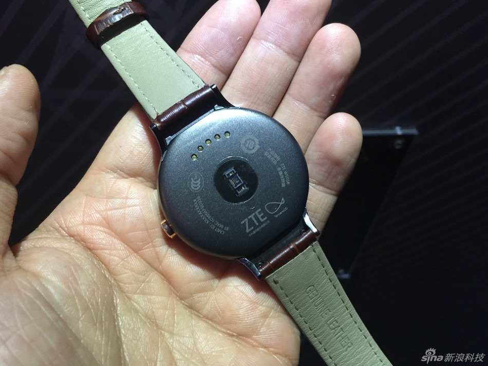 Spro2智能投影+AXON Watch上手图集 - 科技前