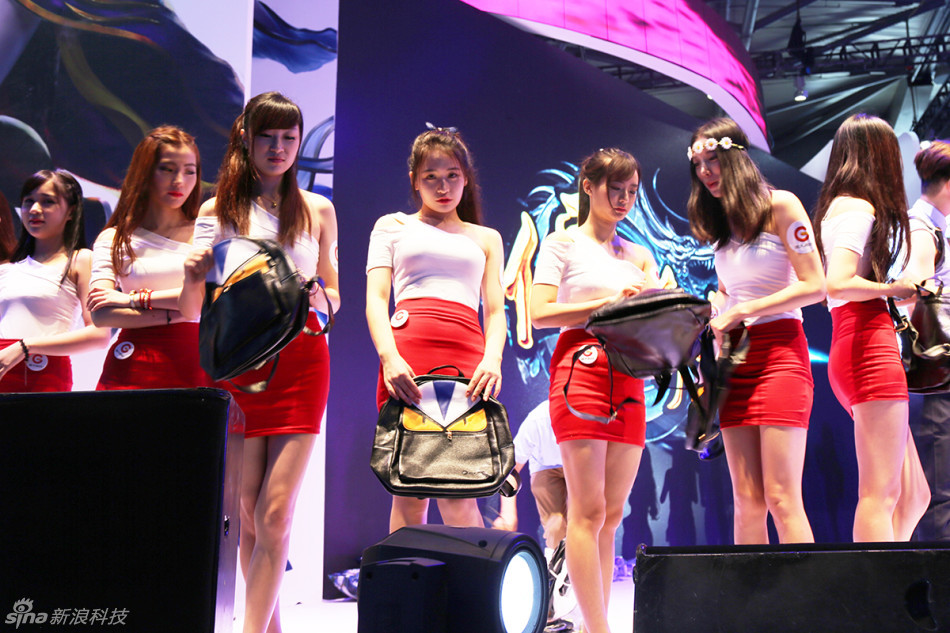 禁锢下的ChinaJoy：露胸改为露腿