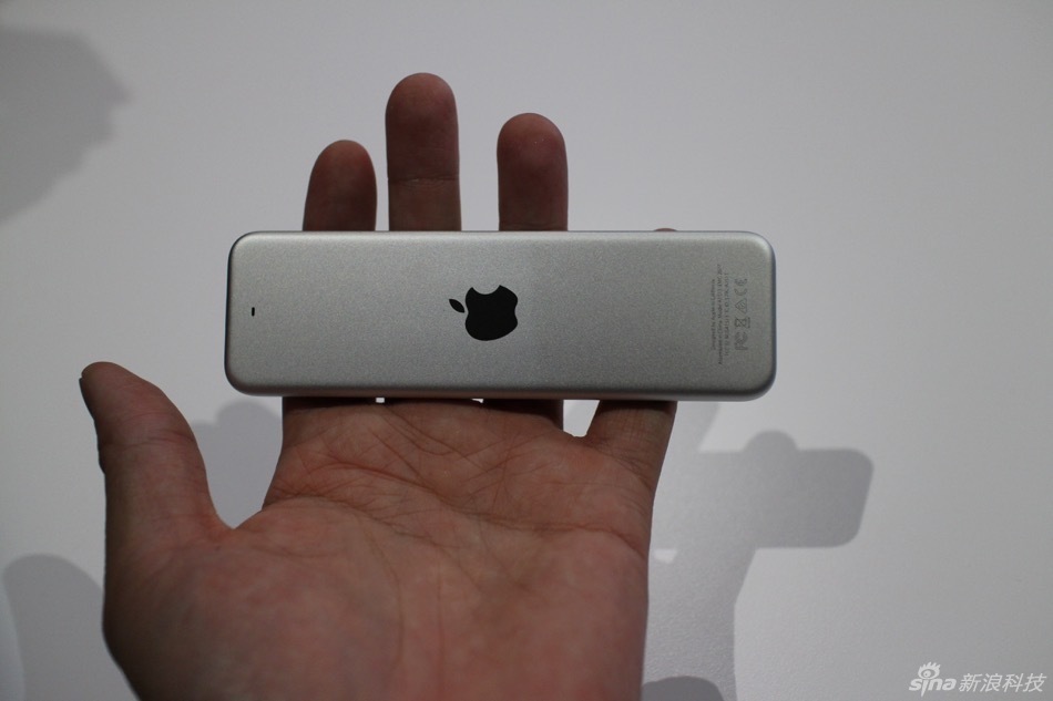 除手机产品外，此次苹果一口气还推出了二代Apple TV、iPad Pro在内的多款产品，下面我们就来看看本站编辑郭晓光从前方发来的多款产品现场实拍图。