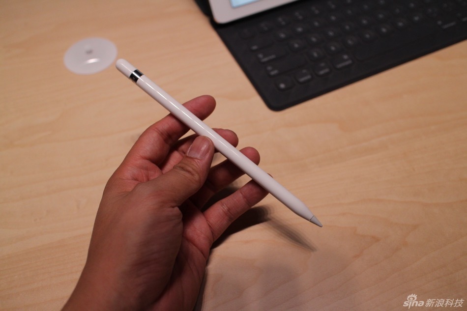 除手机产品外，此次苹果一口气还推出了二代Apple TV、iPad Pro在内的多款产品，下面我们就来看看本站编辑郭晓光从前方发来的多款产品现场实拍图。