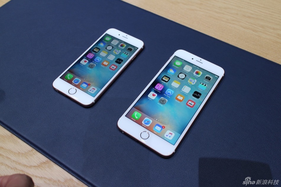 除手机产品外，此次苹果一口气还推出了二代Apple TV、iPad Pro在内的多款产品，下面我们就来看看本站编辑郭晓光从前方发来的多款产品现场实拍图。