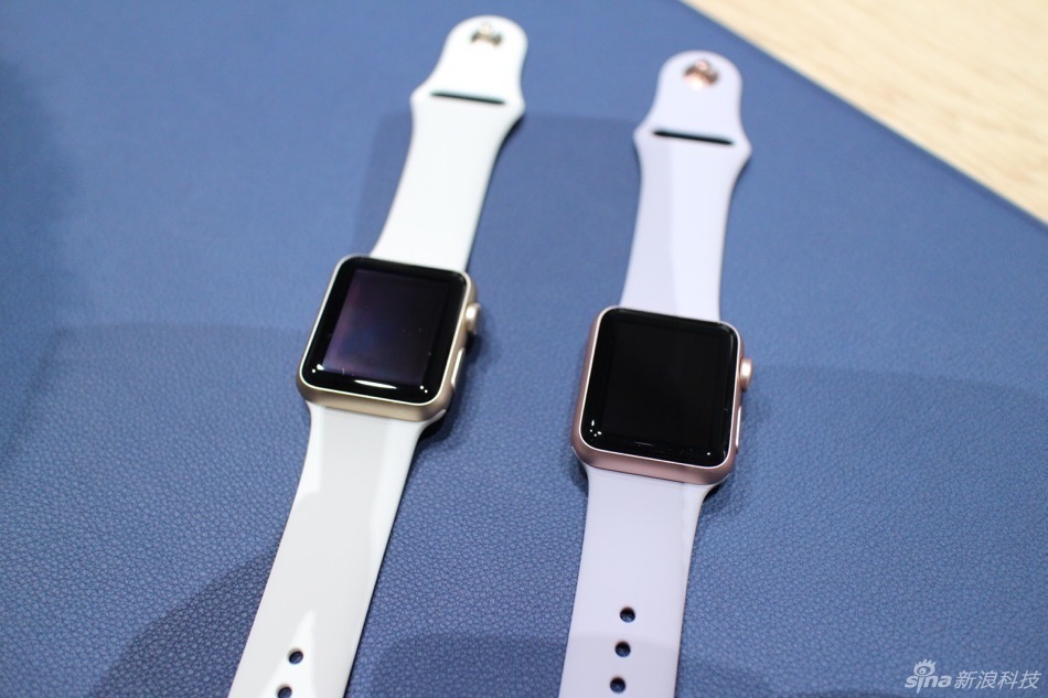 苹果推出了多个新版本的Apple Watch，包括新增配色、爱马仕版的皮制表带，以及多种颜色的表带。