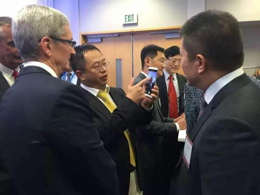 随习大大访美的IT大佬都有哪些？他们昨晚都在干什么？
