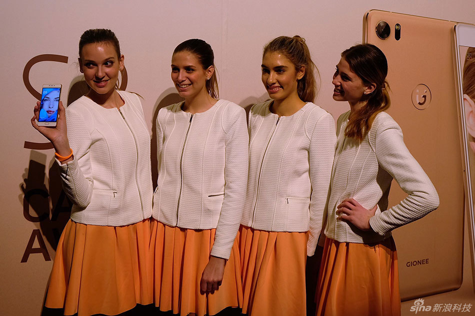 MWC 2016 Showgirl 妹子喂你吃棉花糖