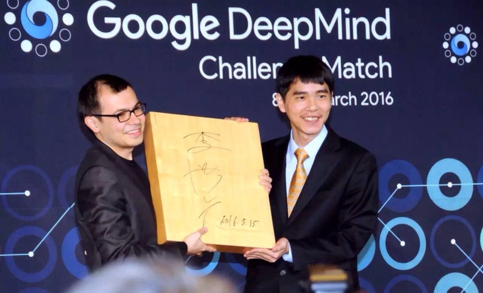 3月15日，谷歌AlphaGo与韩国棋手李世石的最后一场较量在首尔四季酒店展开。