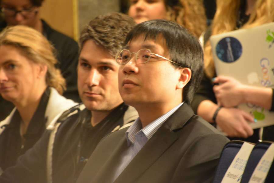 3月15日，谷歌AlphaGo与韩国棋手李世石的最后一场较量在首尔四季酒店展开。