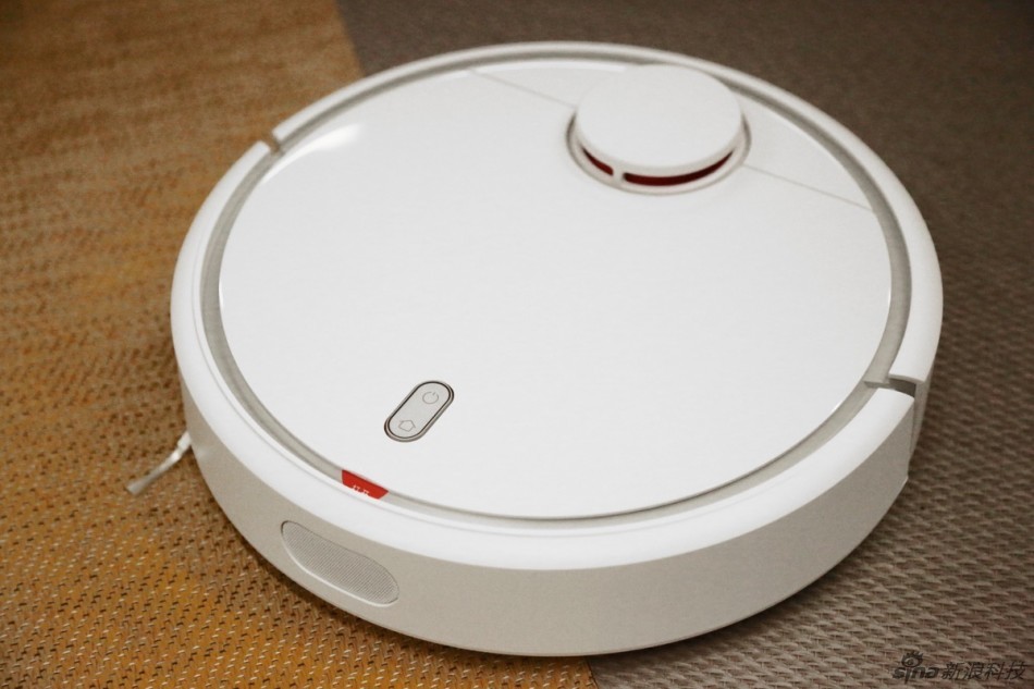 小米推扫地机器人:售1699元
