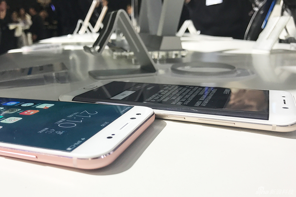 今日，vivo召开发布会意外退出下半年旗舰产品——vivo XPlay 6。