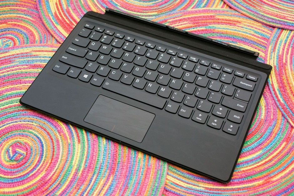 联想miix510实拍图赏:挑战surface pro4的节奏