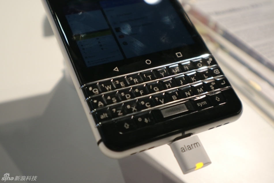 键盘手机图片 85734_1453646_485258.jpg