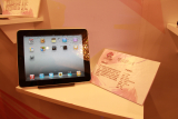 2011平板电脑峰会现场产品展示：苹果iPad