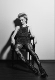 黑白调的时尚风格 冷峻性感的人像摄影