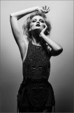黑白调的时尚风格 冷峻性感的人像摄影