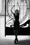 黑白调的时尚风格 冷峻性感的人像摄影