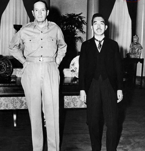 二战胜利时刻:日本向同盟国投降68周年_精品贴