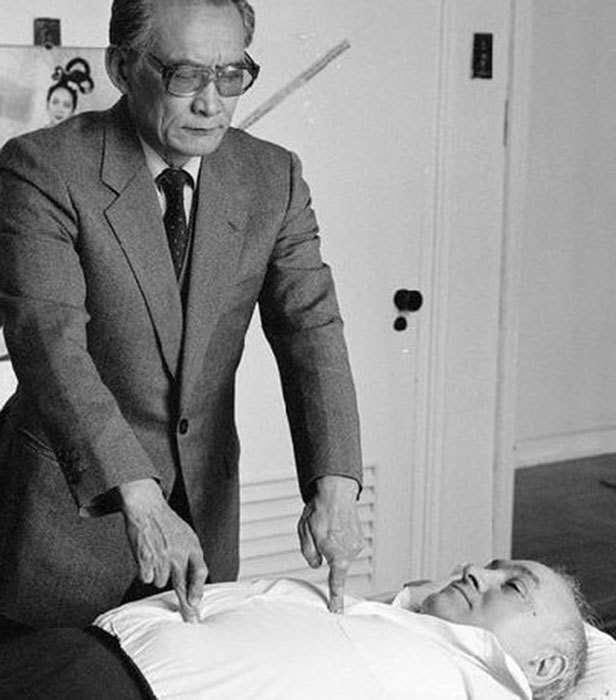 揭秘上世紀荒謬的全民氣功熱潮