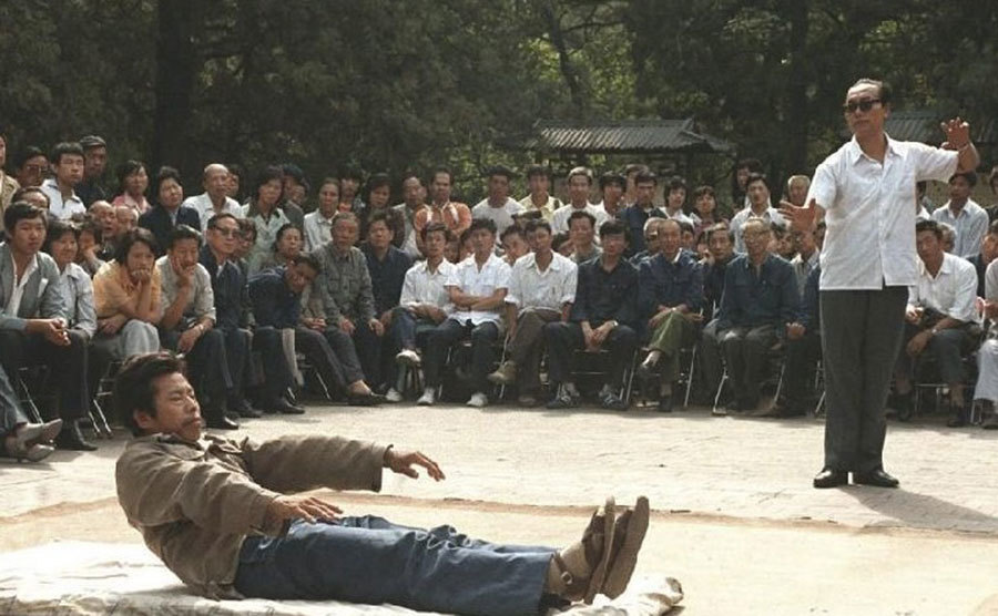 揭秘上世紀荒謬的全民氣功熱潮