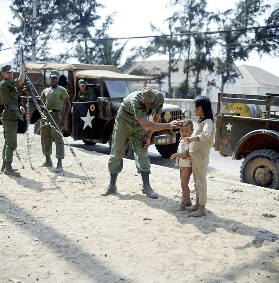 圖說越戰期間南越的社會生活（42p）