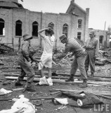 朝战“联合国”军虐待屠杀北朝鲜战俘照