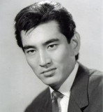 一代硬汉高仓健