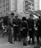 死亡笼罩下的民生：战后日本的黑市交易